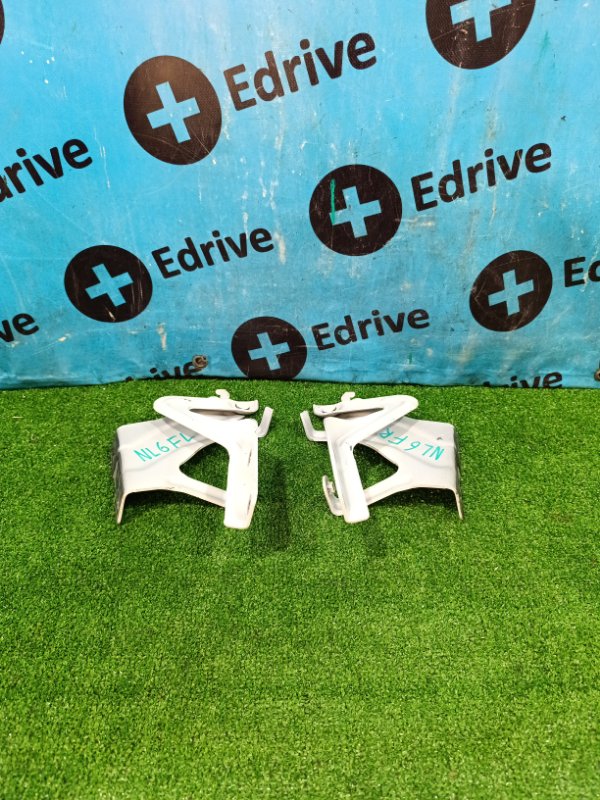 Петля капота передняя Nissan Leaf 2019 ze1 EM57 контрактная