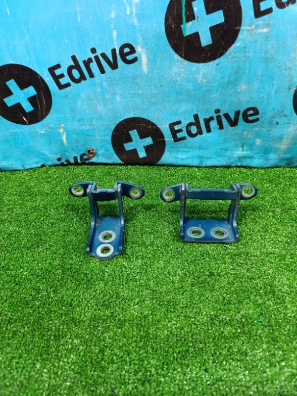 Запчасть петля двери передняя левая Nissan NOTE 2021 E13 HR12 контрактная Петля двери передняя левая Nissan NOTE 2021 E13 HR12 контрактная