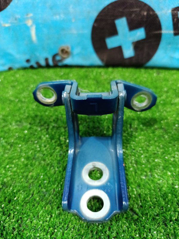 Петля двери передняя левая NOTE 2021 E13 HR12 Петля двери передняя левая NOTE 2021 E13 HR12