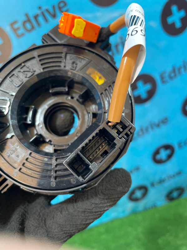 Шлейф-лента Voxy 2014 ZRR80 3ZR-FAE