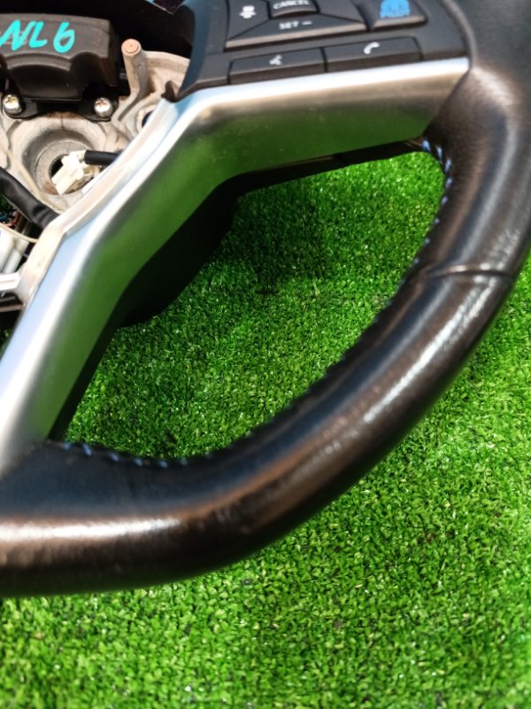 Руль Leaf 2019 ze1 EM57