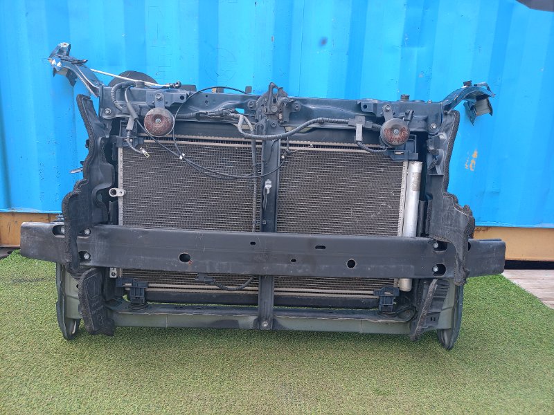 Телевизор Toyota Voxy 2014 ZRR85 3ZR-FAE контрактная