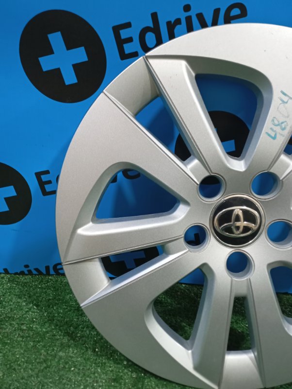 Колпак на колесо Prius 2016 ZVW50 2ZR-FXE