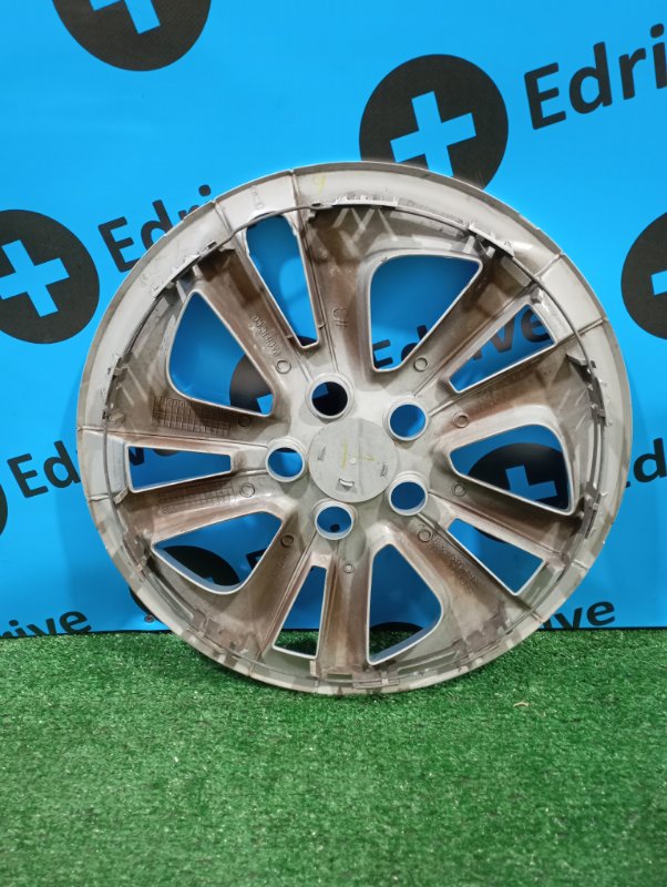 Колпак на колесо Prius 2016 ZVW50 2ZR-FXE