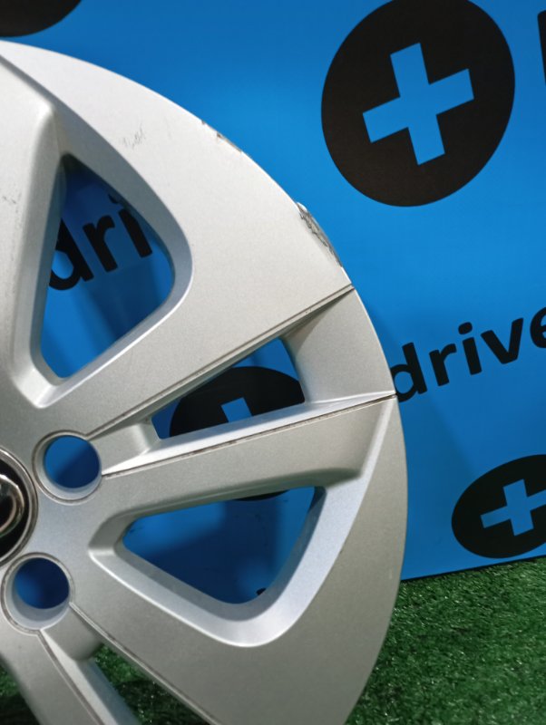 Колпак на колесо Prius 2016 ZVW50 2ZR-FXE