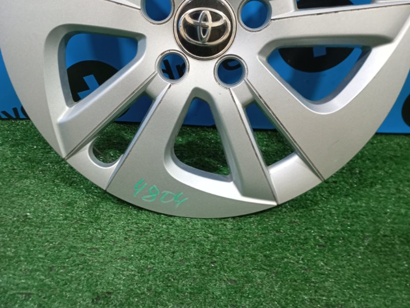Колпак на колесо Prius 2016 ZVW50 2ZR-FXE
