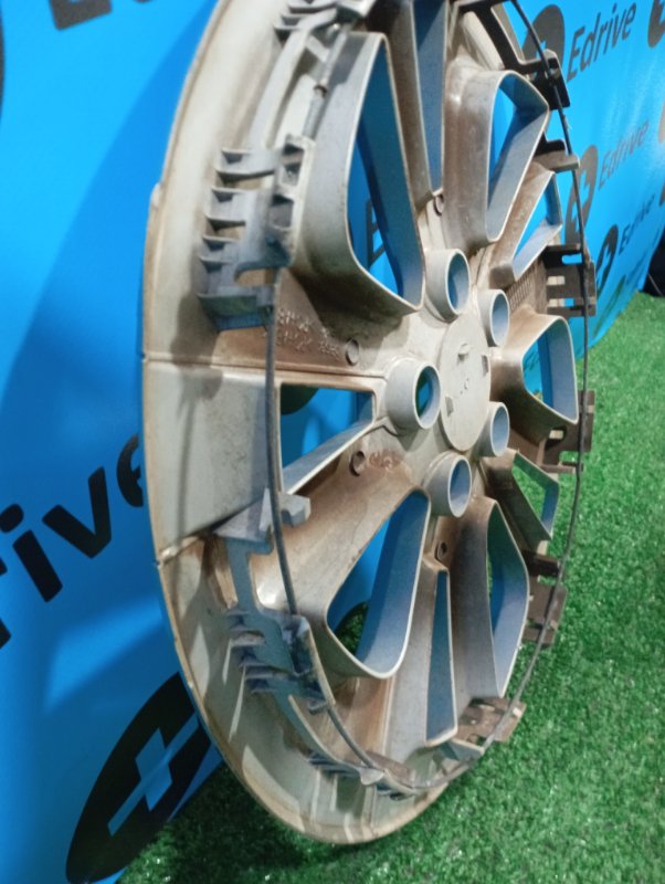 Колпак на колесо Prius 2016 ZVW50 2ZR-FXE