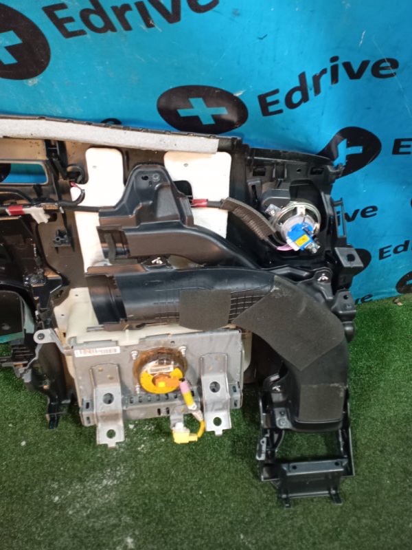 Airbag пассажирский PRIUS ALPHA 2012 ZVW41 ZVW40 2ZR-FXE