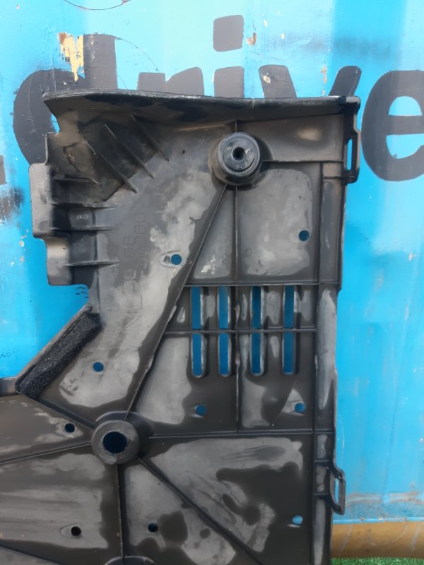 Защита днища левая GS350 2012 GRL10 2GR-FSE Защита днища левая GS350 2012 GRL10 2GR-FSE