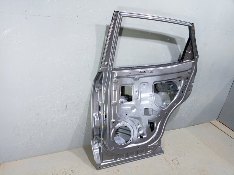 Дверь задняя правая Dashing