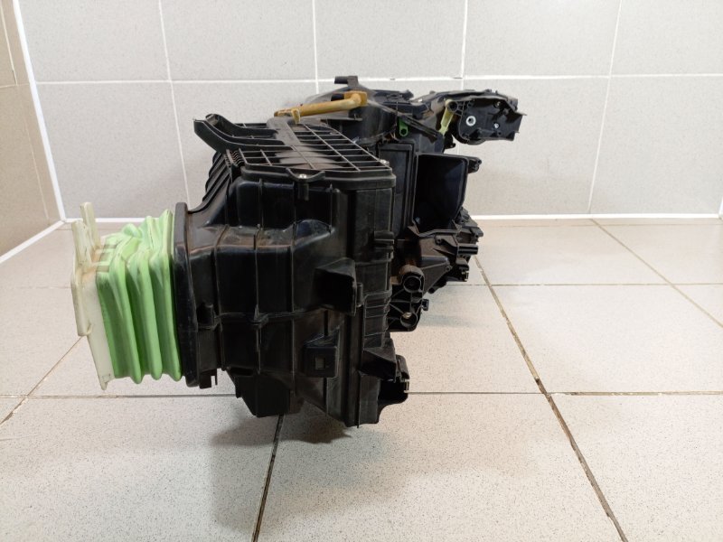 Корпус печки 5-Series F10