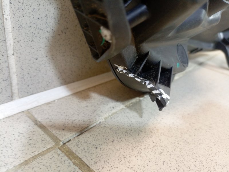 Фара дневного света левая (ходовые огни) JS4 Фара дневного света левая (ходовые огни) JS4