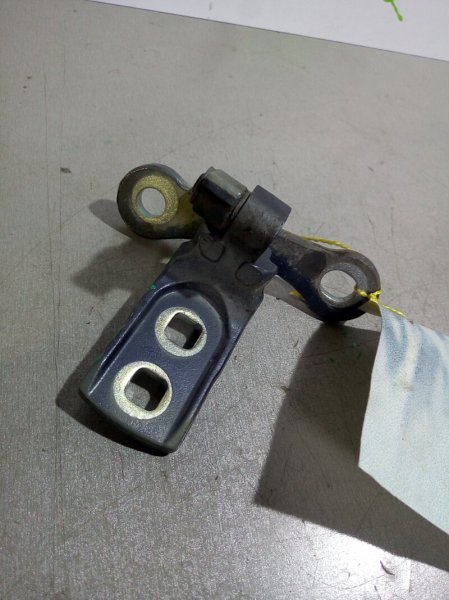 Петля двери верхняя передняя левая Opel Vectra 2002- 2008 C Z18XER Б/У