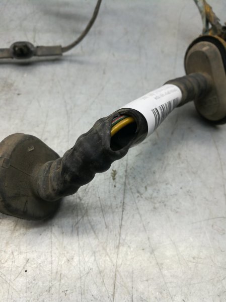 Электропроводка двери задняя правая Dion 2000- 2005 TA-CR5W 4G63