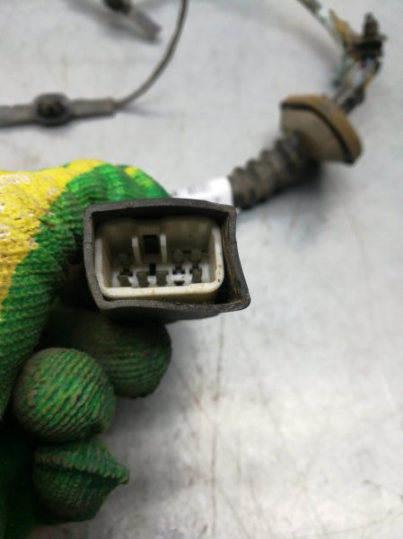 Электропроводка двери задняя правая Mitsubishi Dion TA-CR5W 4G63