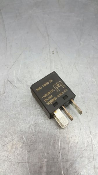 Реле Ford Focus 1998- 2005 DBW EYDB Б/У