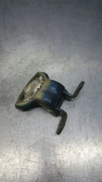 Петля двери верхняя задняя правая Chevrolet Lacetti 2004-2013 J200 F16D3 Б/У