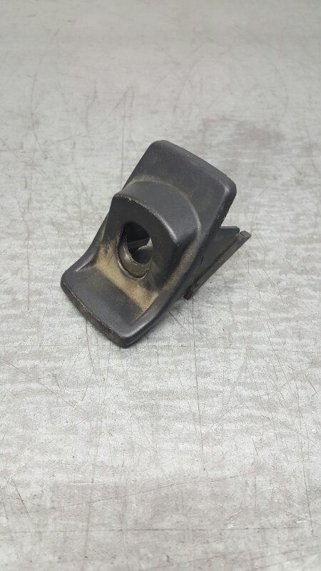 Кронштейн подголовника Mercedes-Benz E-Class 1995-1999 W210 M 112 E 24 2029780029 Б/У