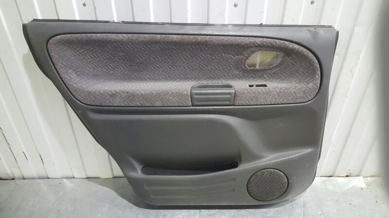 Обшивка двери задняя левая Suzuki Grand Escudo 2000-2003 LA-TX92W H27A 8374052DC2KL1 Б/У