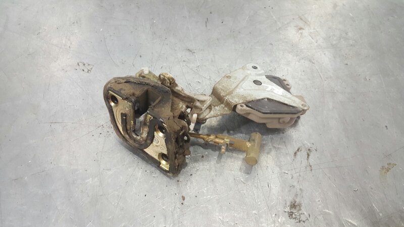 Замок двери задний левый Daihatsu YRV 08.2000 - 08.2005 UA-M201G K3VE 8547997401 Б/У