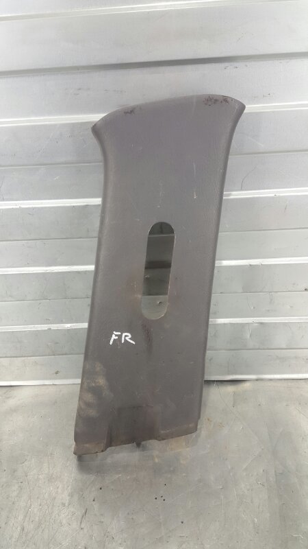 Накладка центральной стойки правая Daihatsu YRV 08.2000 - 08.2005 UA-M201G K3VE 6241197403 Б/У
