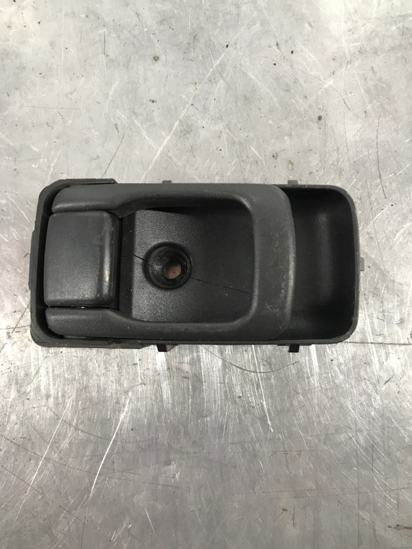 Ручка двери внутренняя передняя правая Subaru Impreza 1992-2000 GC/GF EJ15 62510FA000 Б/У