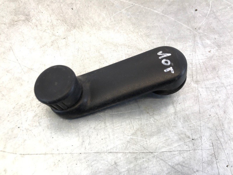 Ручка стеклоподъемника Renault Logan 2004- 2016 LS 8200673745 Б/У