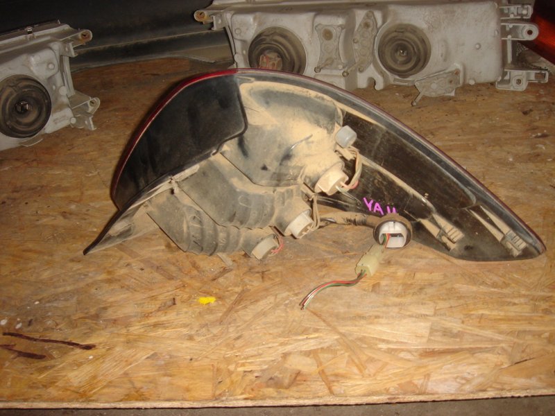 Стоп-сигнал Suzuki SX4