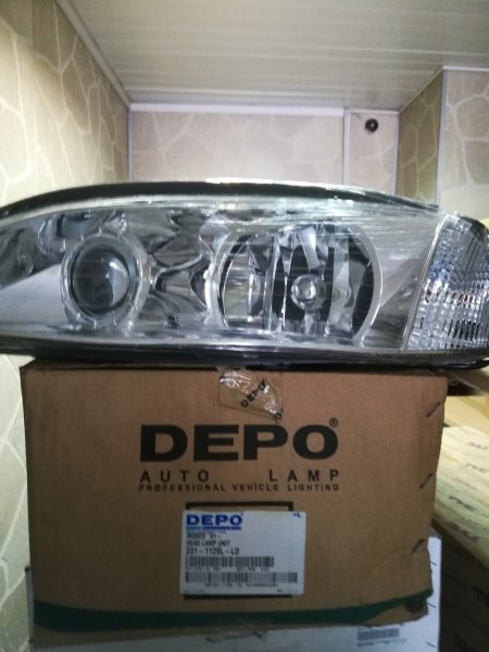 Фара Ford 4567890900 новая