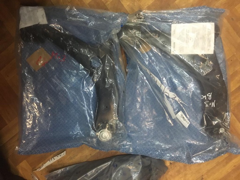 Рычаг подвески передний Mazda 3 02-05 bk z6 5771072asx новая