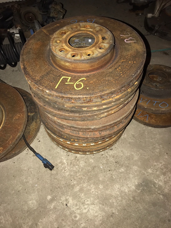 Тормозной диск передний Volkswagen Passat B6 2008 3C2 345677899987 Б/У