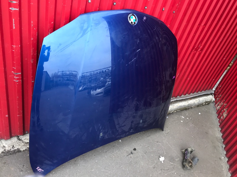 Капот Bmw 1 E87 2005 (б/у) Капот Bmw 1 E87 2005 (б/у)