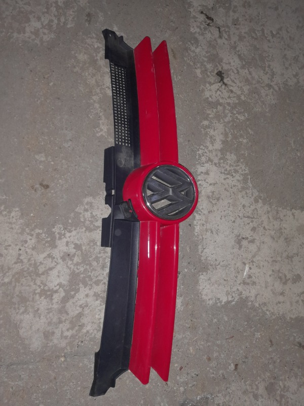 Запчасть решетка бампера Volkswagen Golf 4 98-02 1J1 345677899987 Б/У Решетка бампера Volkswagen Golf 4 98-02 1J1 345677899987 Б/У