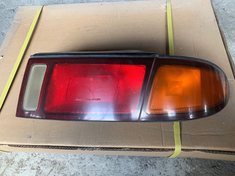 Стоп-сигнал Toyota Sprinter Marino 94-98 AE100 контрактная