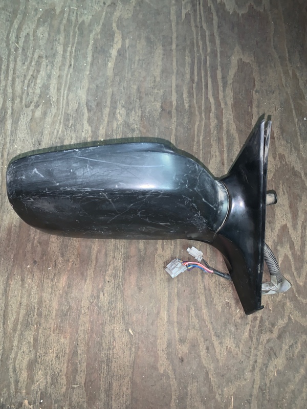 Зеркало правое Nissan Largo W30