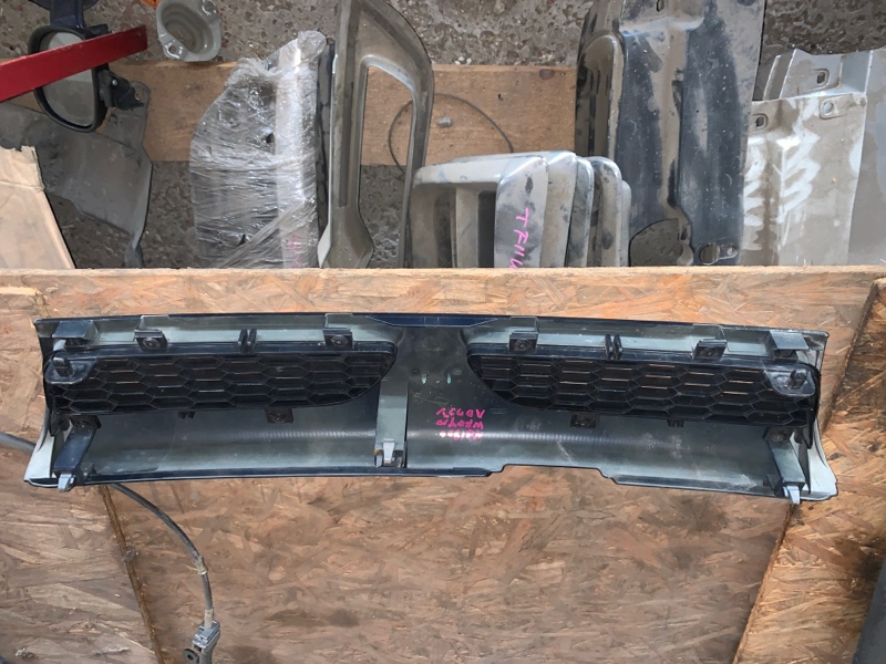 Решетка радиатора AD Y10 Решетка радиатора AD Y10