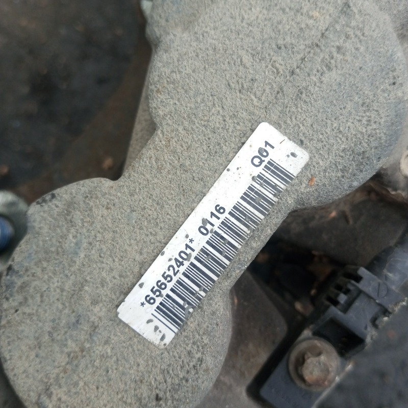 Суппорт передний правый R W251 Суппорт передний правый R W251