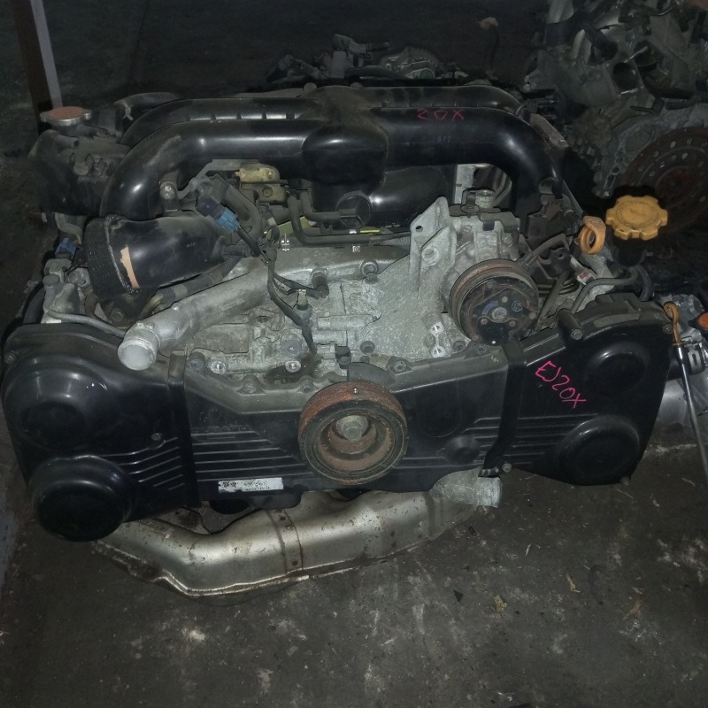 Двигатель Subaru Impreza EJ20X 5785858 контрактная