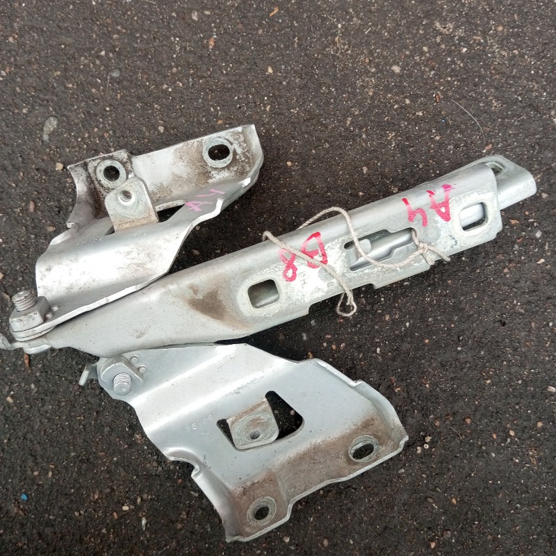 Петля капота Audi A4B8 2009 8K2 8798070987 контрактная