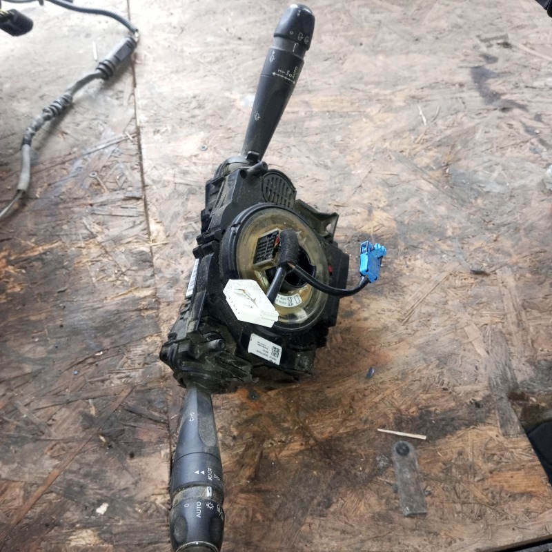 Подрулевой переключатель Citroen DS4 2012 N 04307700-09 Б/У