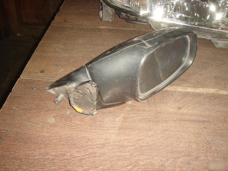 Зеркало правое Mitsubishi Diamante 1989-1997 Б/У