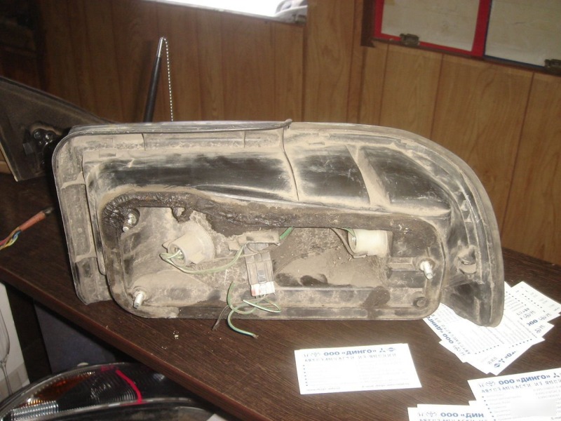 Стоп-сигнал левый Eterna 1988-1992 E32A