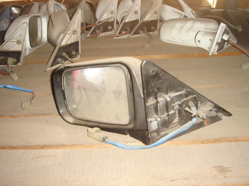 Зеркало правое Legacy 1989-1994 BF Зеркало правое Legacy 1989-1994 BF