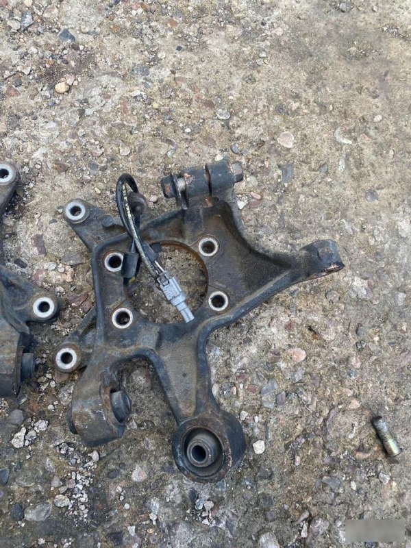 Цапфа задняя Impreza 2007-2011 GE8P