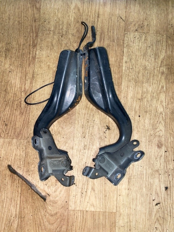 Петли капота Impreza GJ