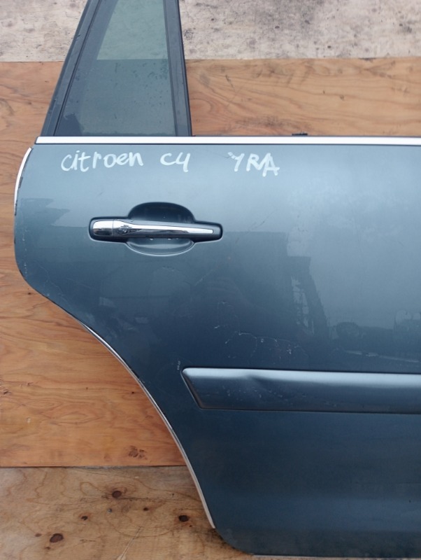 Дверь задняя правая C4 Grand Picasso