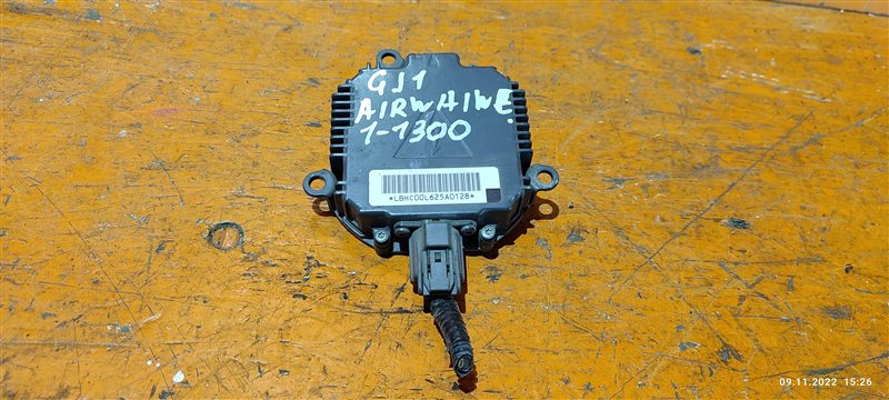 Блок розжига ксенона Honda Airwave GD1 GD2 GD3 GD4 (б/у)