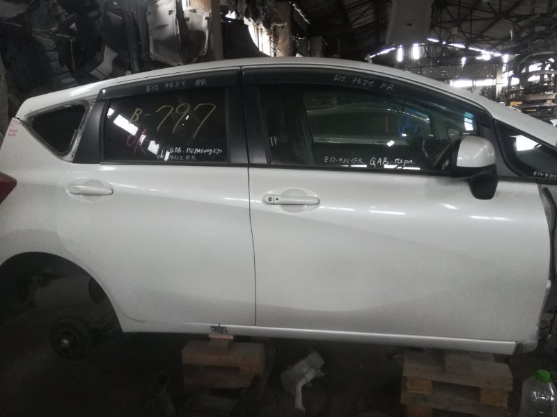 Дверь Nissan Note E12 HR12DDR 2012 передняя правая (б/у)