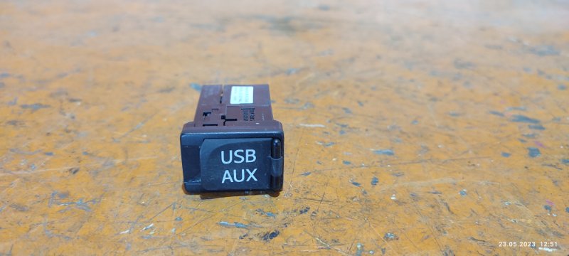 Вход usb Toyota Camry AVV50 2ARFXE 2011 (б/у)