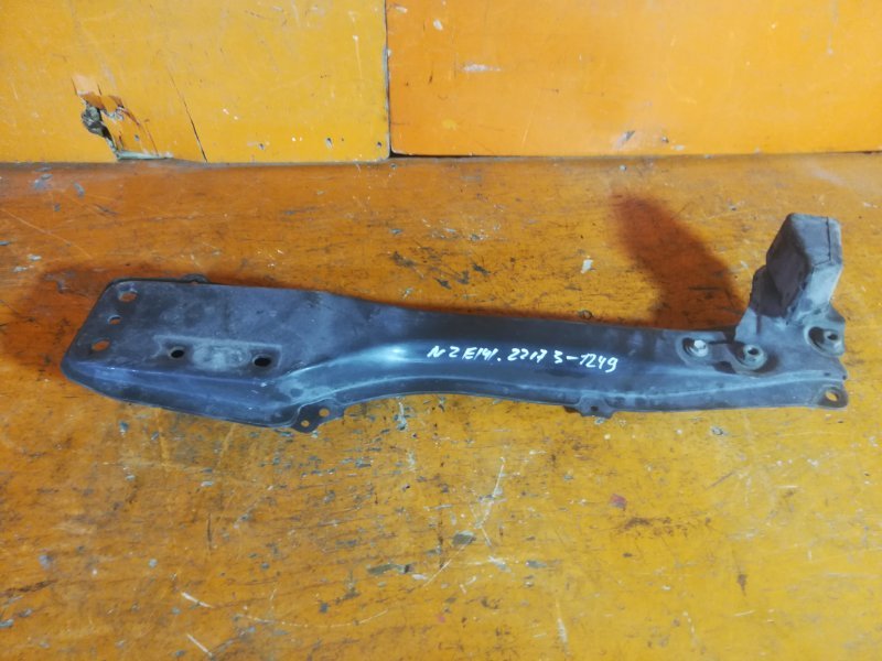 Балка под двс TOYOTA corolla axio NZE141 1NZ-FE 2008 (б/у)